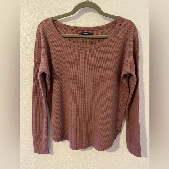 NWT Abercrombie & Fitch Mauve Long Sleeve Top - Picture 1 of 3
